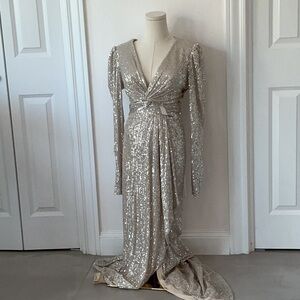 NWT Mac Duggal Silver Sequin Dress